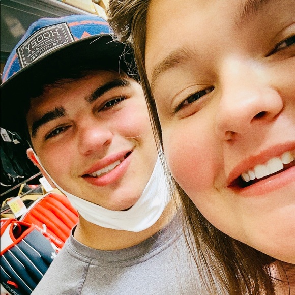 H e y 🤍 - Picture 3 of 8